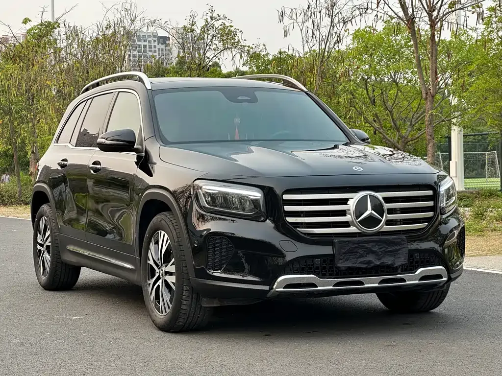 Mercedes-Benz GLB — фото 9