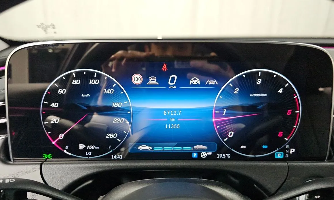 Mercedes-Benz E-Class — фото 10