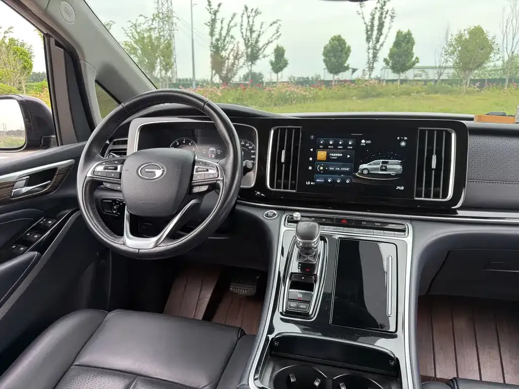 GAC Motor Trumpchi M8 — фото 4