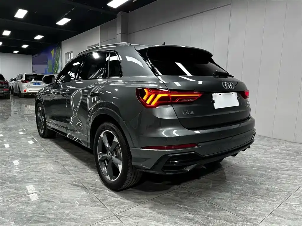 Audi Q3 — фото 4