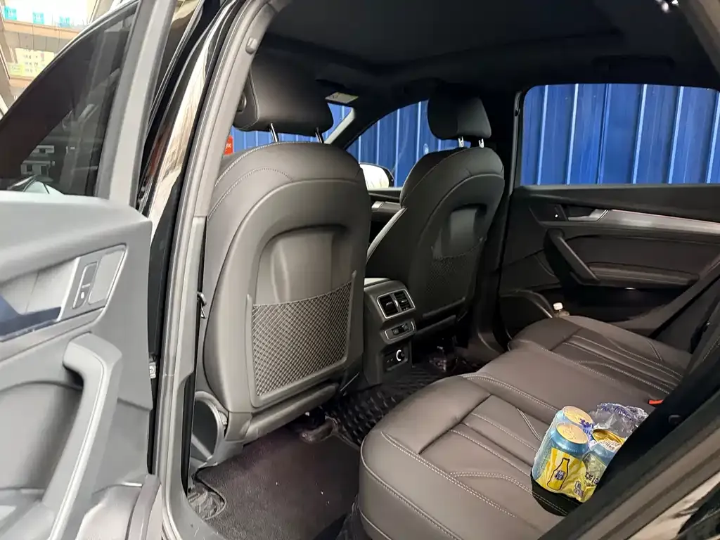 Audi Q5L Sportback 2023 из CN, фото 2