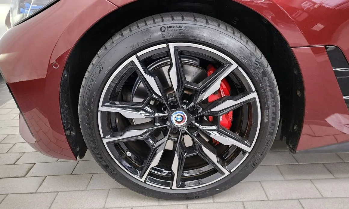 BMW i4 2023 из KR, фото 8