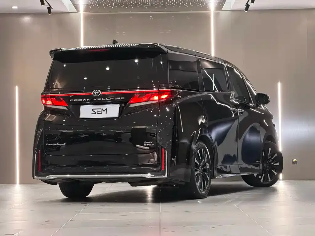 Toyota Vellfire — фото 6