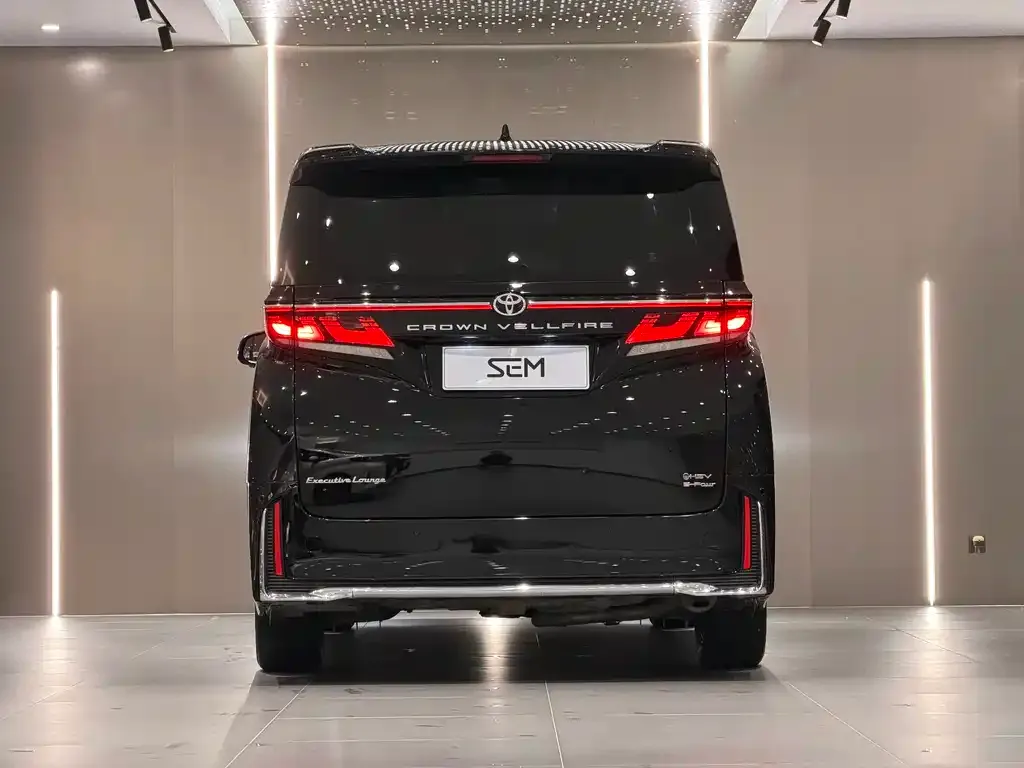Toyota Vellfire — фото 2