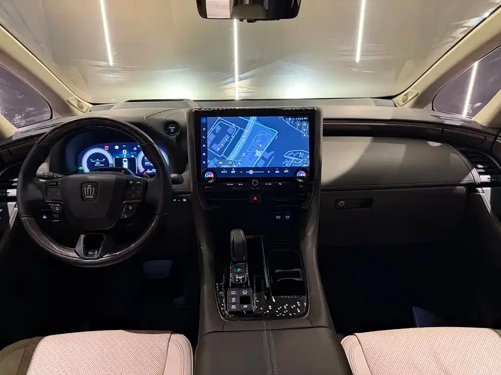 Toyota Vellfire — фото 4
