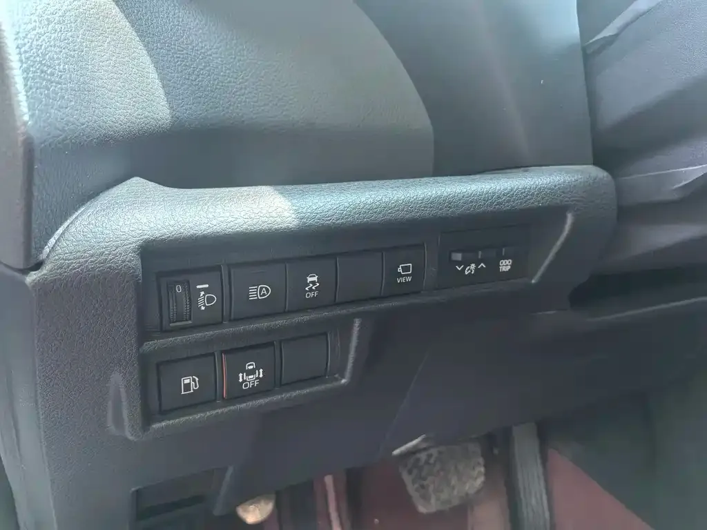 Toyota Sienna — фото 4