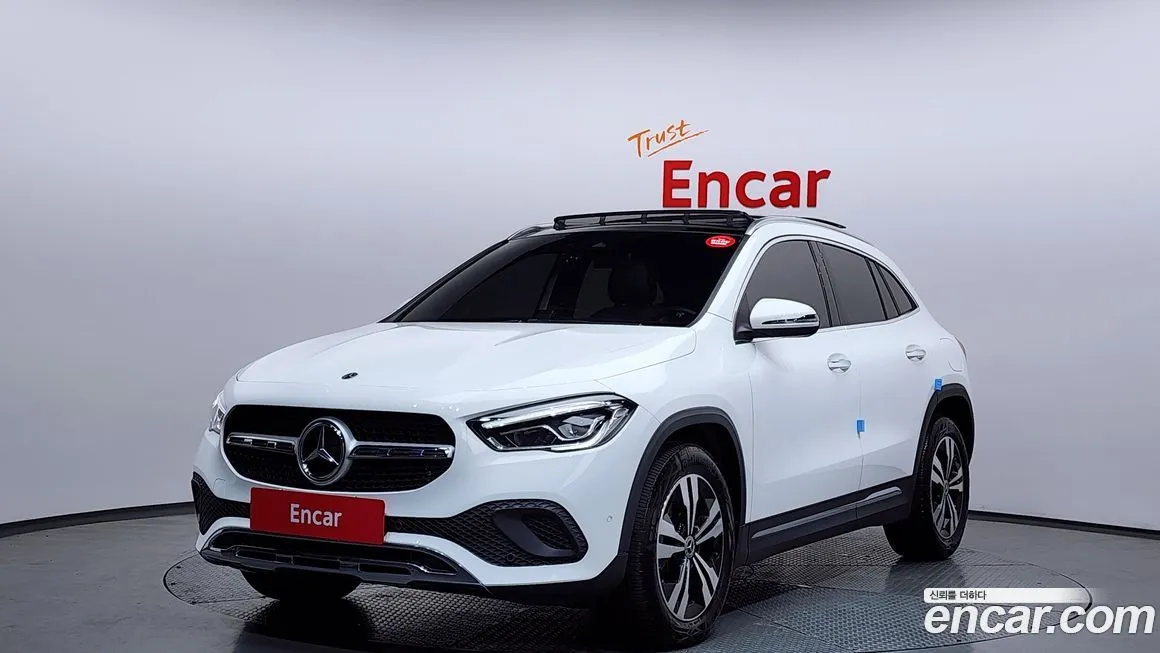 Mercedes-Benz GLA-Class