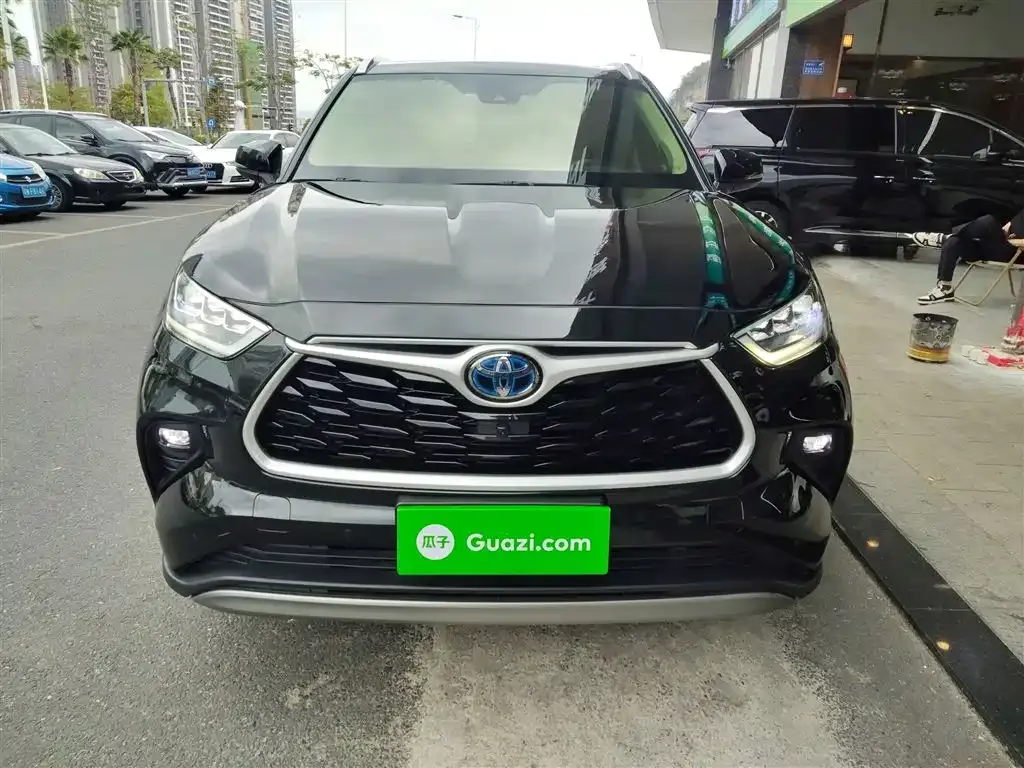 Toyota Highlander — фото 2