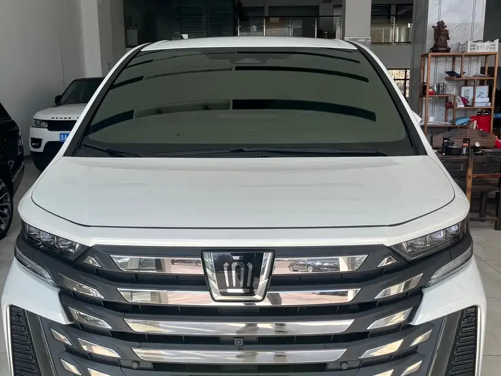 Toyota Vellfire 2024 из CN, фото 1