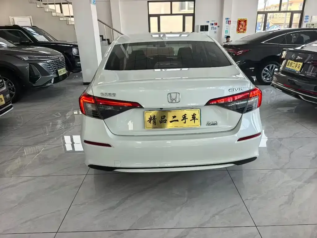 Honda Civic — фото 2