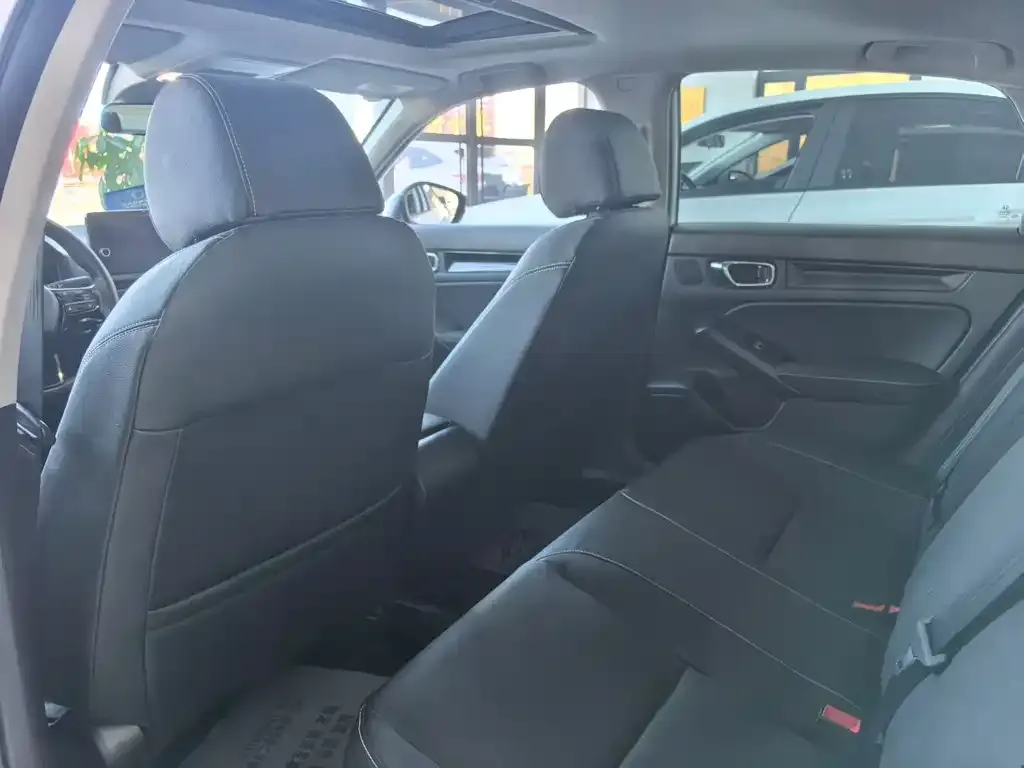 Honda Civic — фото 8