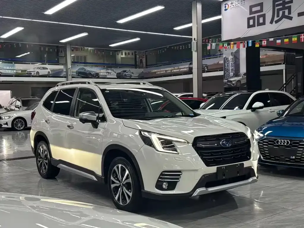 Subaru Forester — фото 4