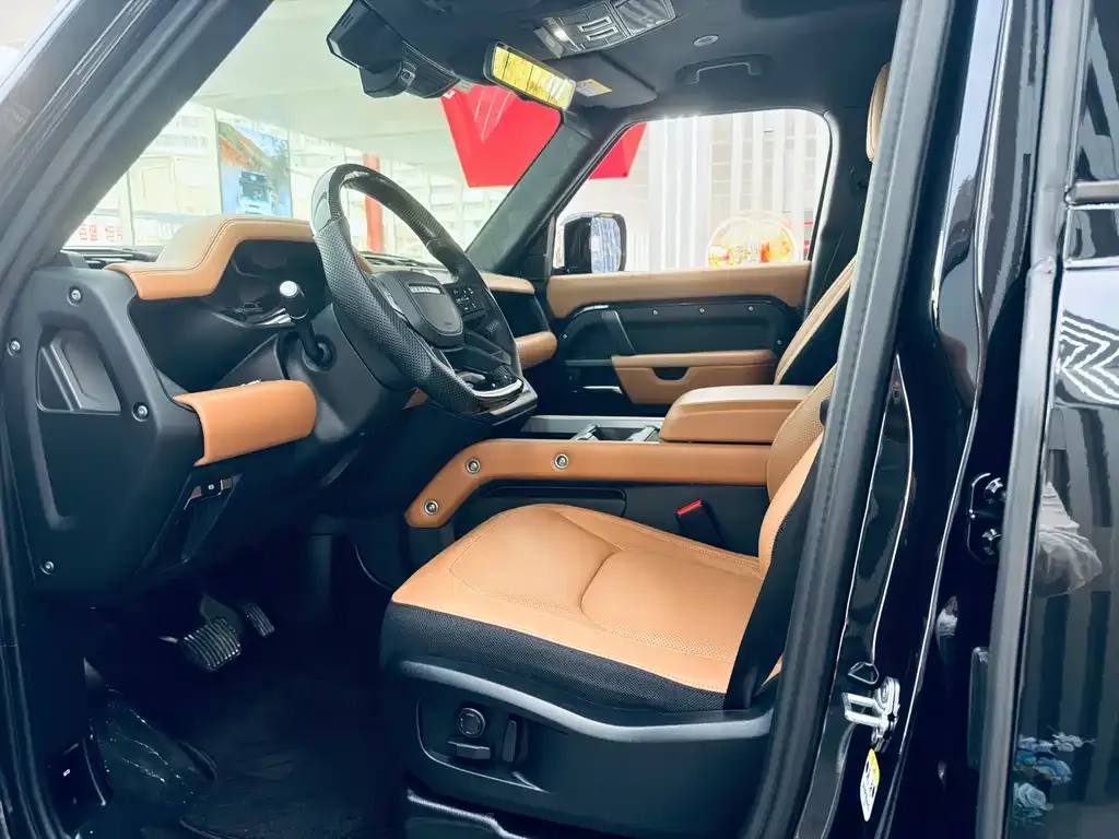 Land Rover Defender — фото 10
