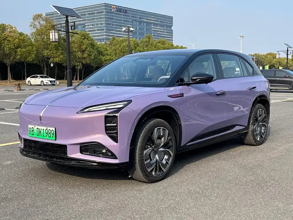 Hongqi Tiangong 08