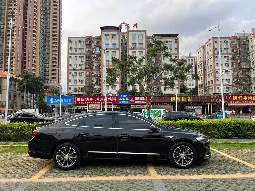 Buick LaCrosse — фото 10