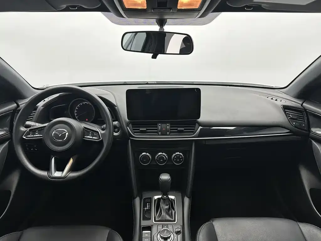 Mazda CX-4 — фото 10