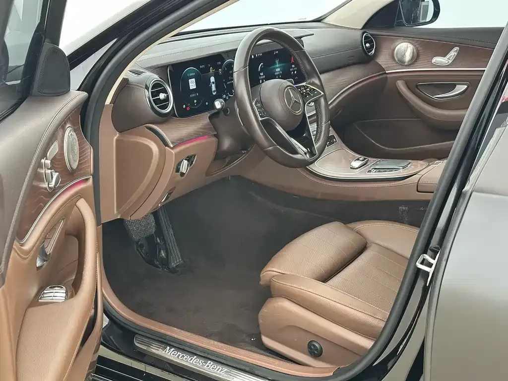 Mercedes-Benz E-Class 2023 из CN, фото 7