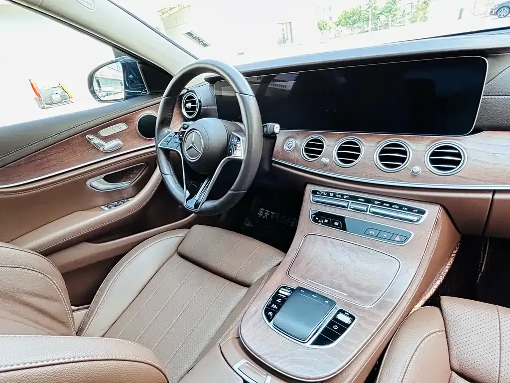 Mercedes-Benz E-Class 2023 из CN, фото 5