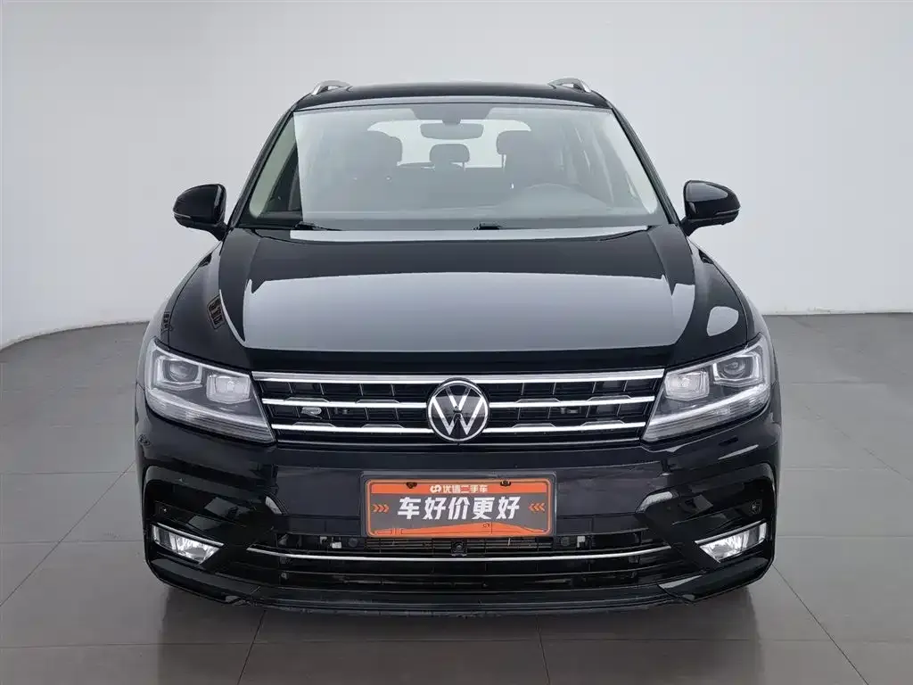 Volkswagen Tiguan L — фото 9
