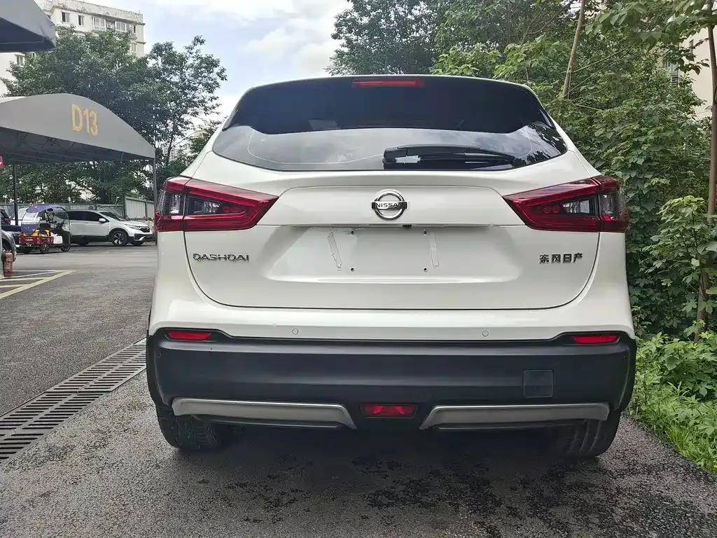 Nissan Qashqai — фото 10