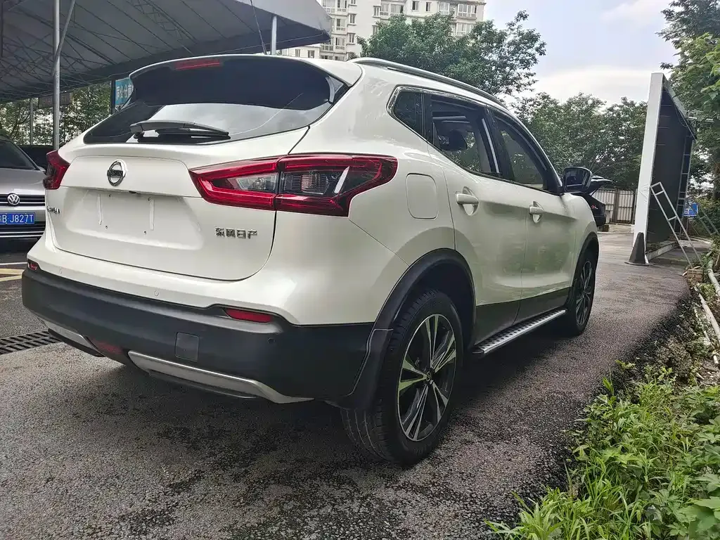 Nissan Qashqai — фото 5