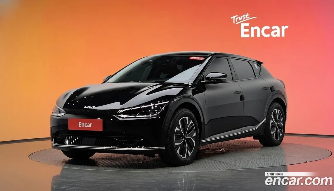 Kia EV6 — фото 1