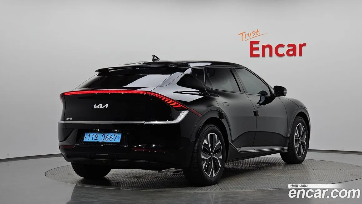 Kia EV6 — фото 2