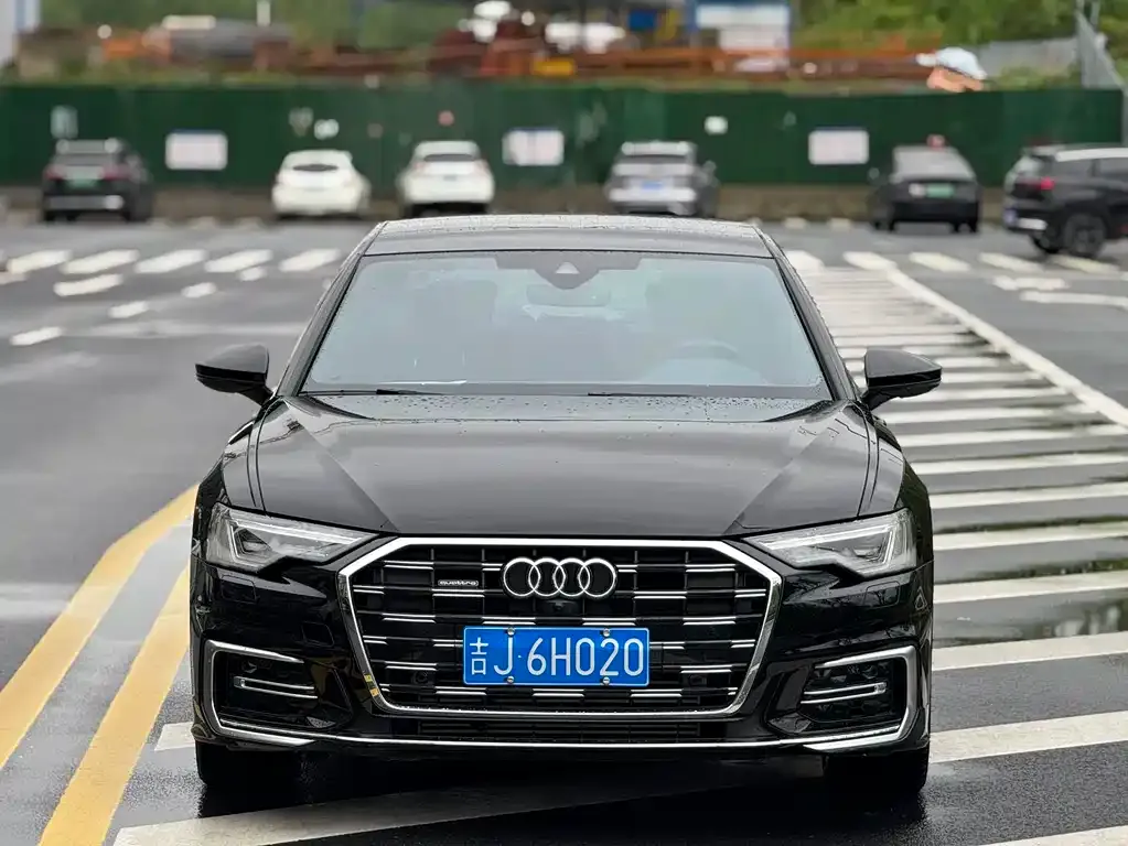 Audi A6L — фото 2