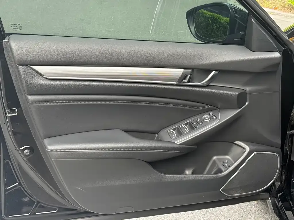 Honda Accord 2023 из CN, фото 5