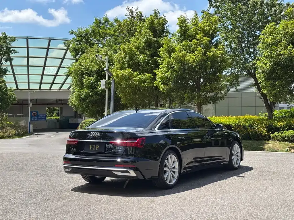 Audi A6L — фото 7