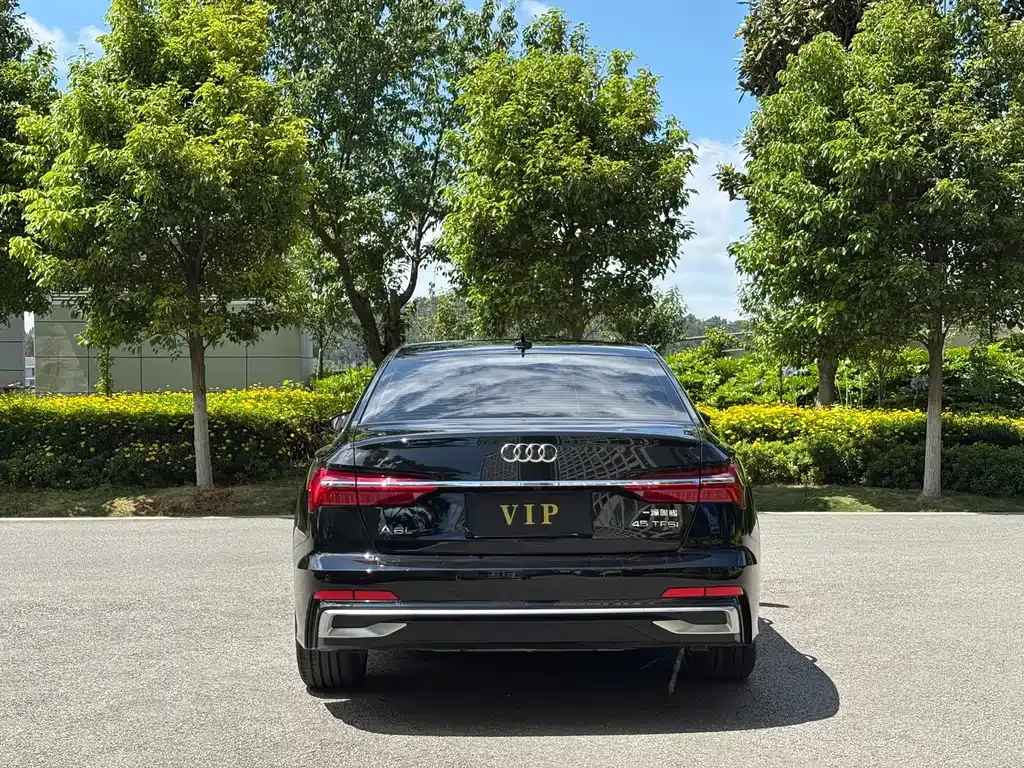 Audi A6L — фото 3