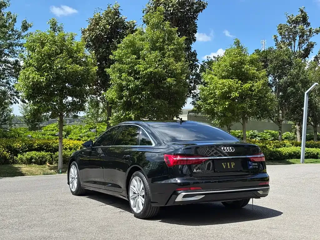 Audi A6L — фото 6