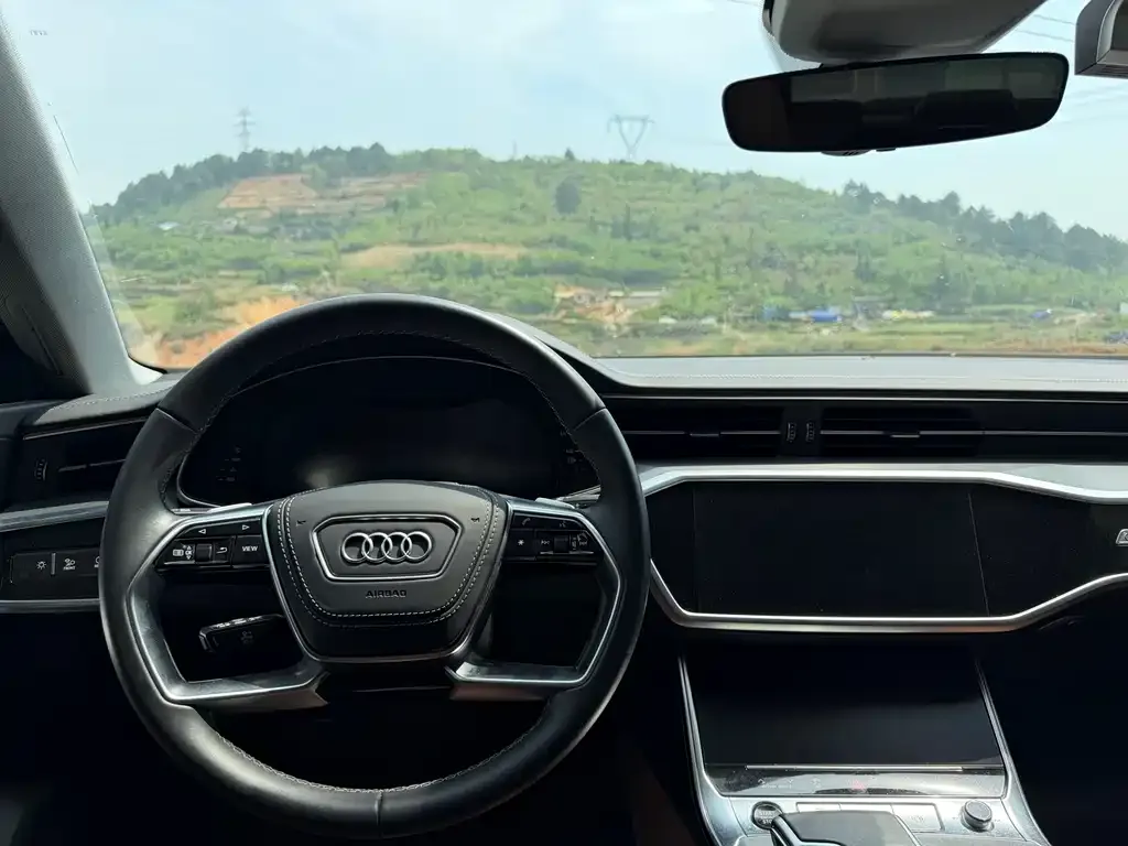 Audi A7L — фото 6