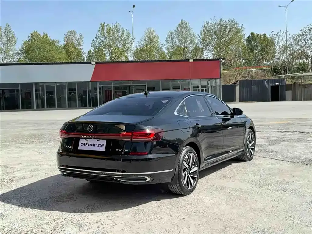 Volkswagen Passat 2022 из CN, фото 8