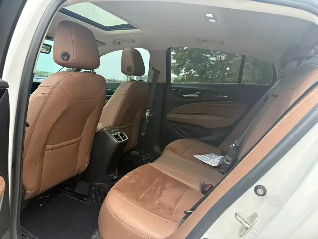 Buick Regal 2022 из CN, фото 2