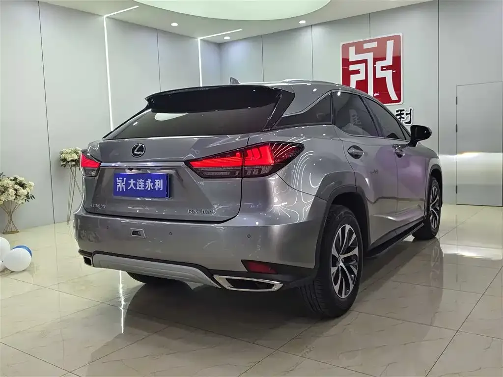 Lexus RX — фото 10