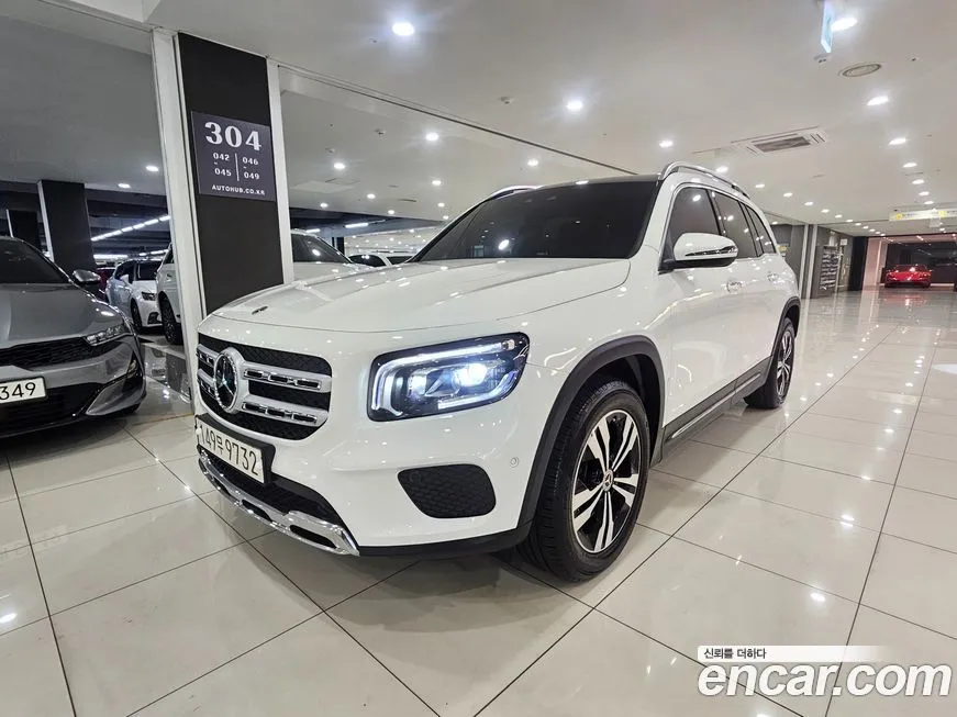 Mercedes-Benz GLB-Class — фото 1