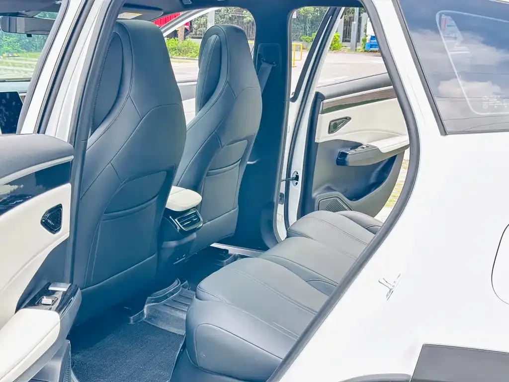 Geely Galaxy L7 2024 из CN, фото 4