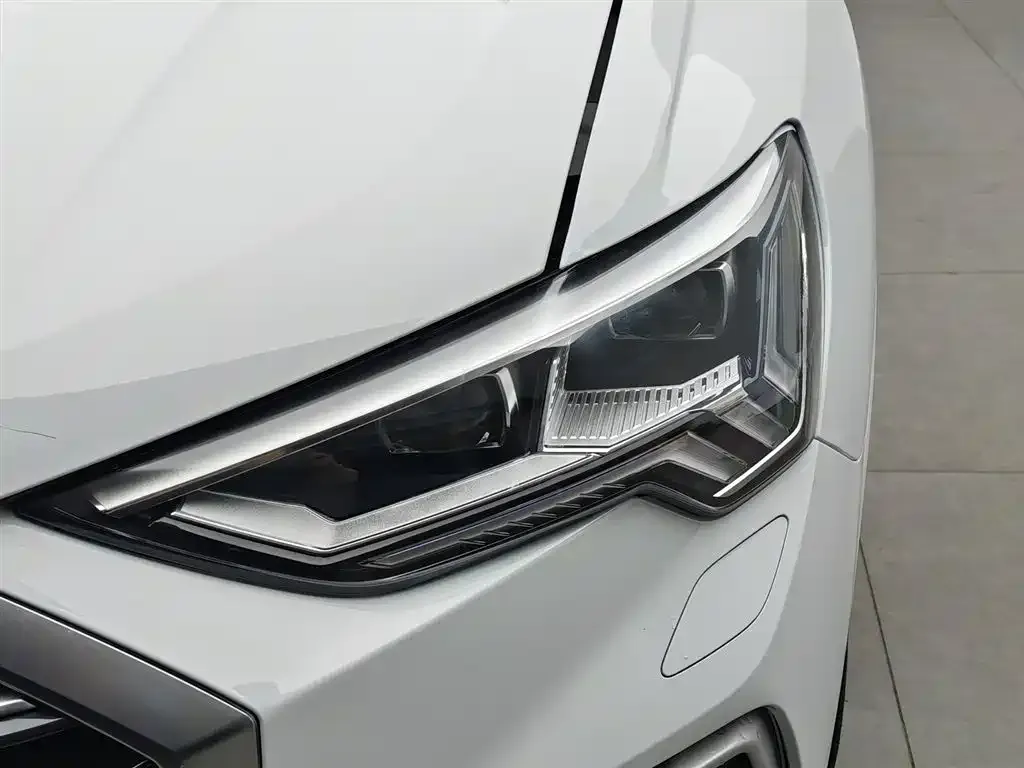 Audi Q3 Sportback 2021 из CN, фото 2