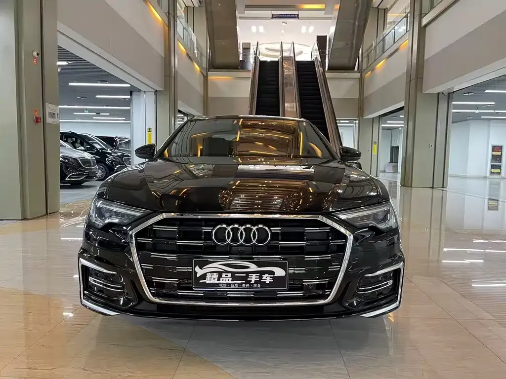 Audi A6L — фото 6