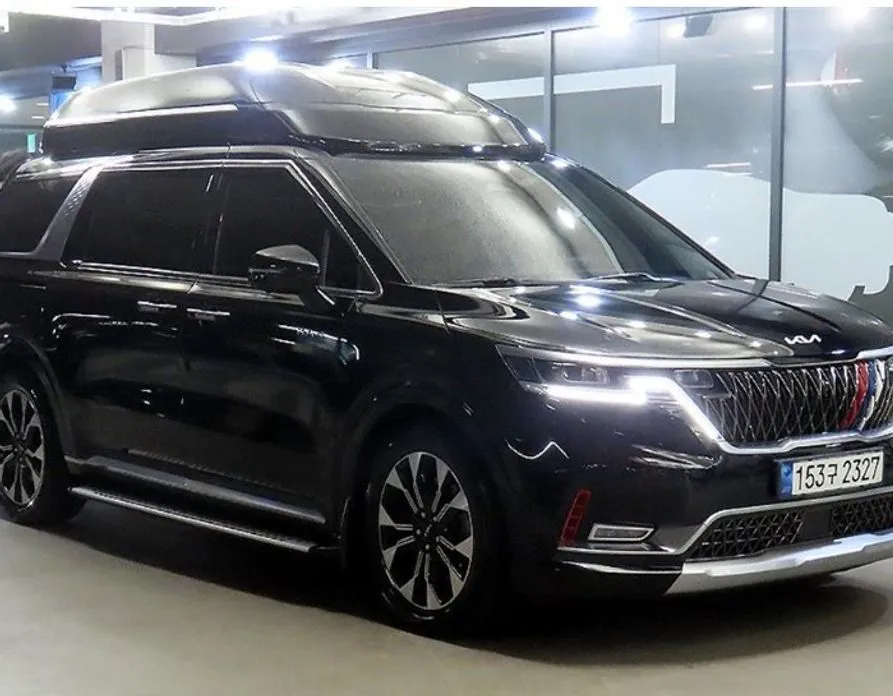 Kia Carnival — фото 1