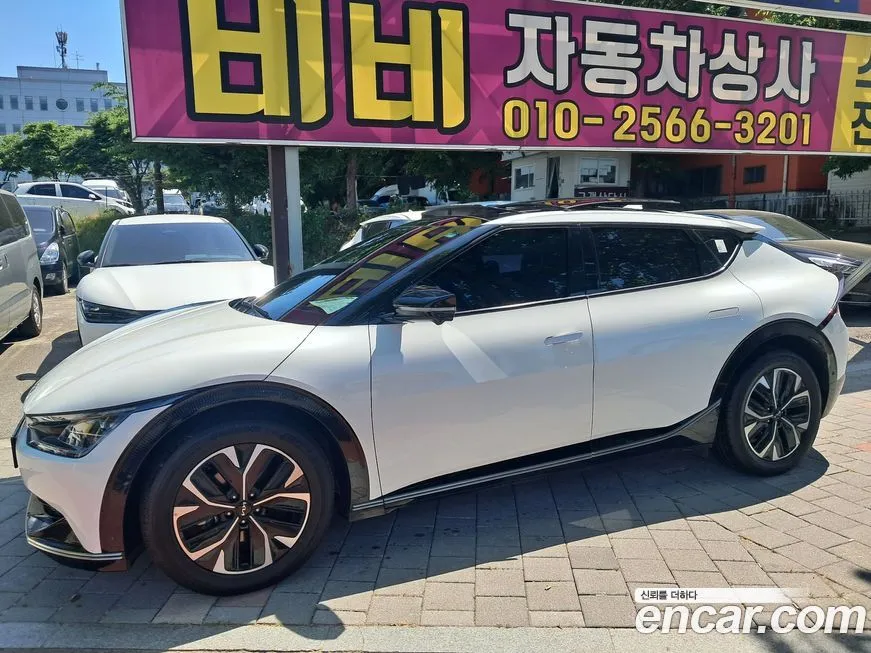Kia EV6 — фото 1