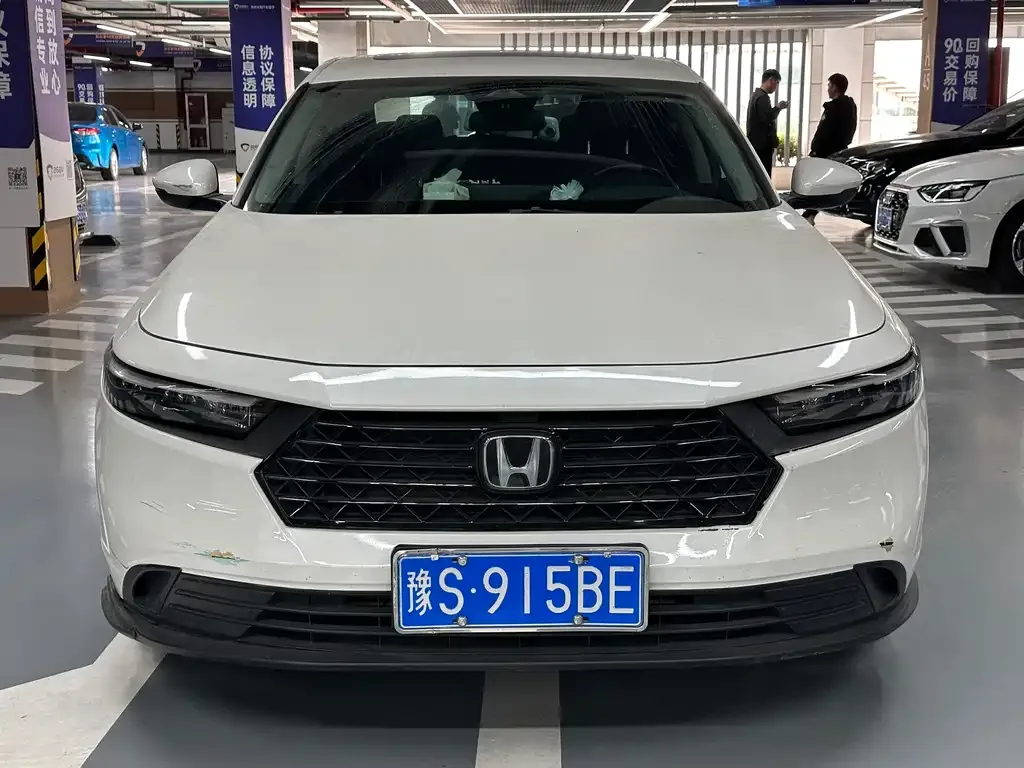 Honda Accord — фото 10