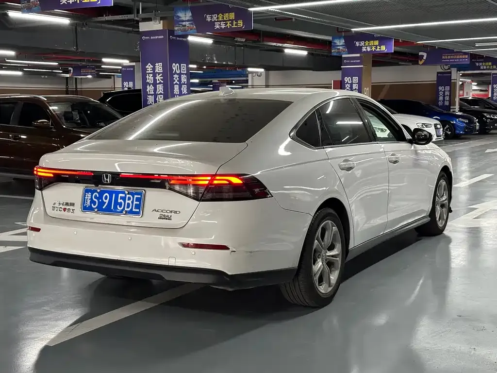 Honda Accord — фото 5