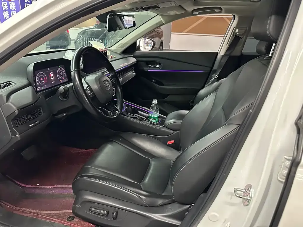 Honda Accord — фото 6