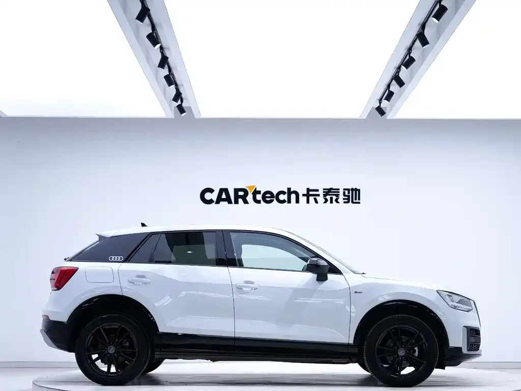 Audi Q2L 2021 из CN, фото 10