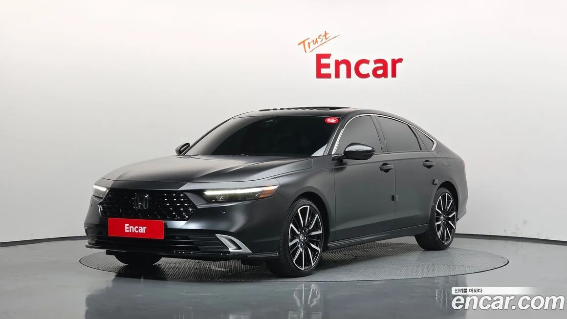 Honda Accord — фото 1