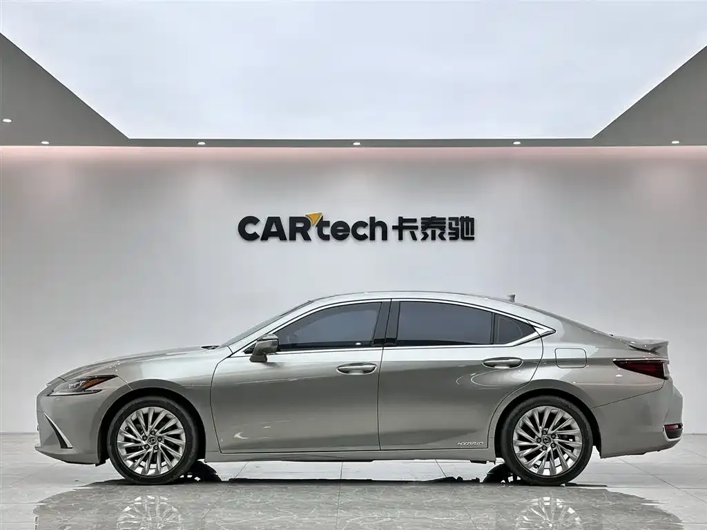 Lexus ES — фото 3