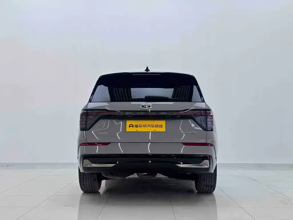 Ford Edge — фото 3
