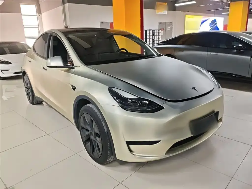 Tesla Model Y — фото 4
